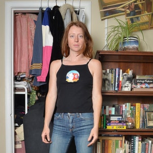 90s kleine Katze im Eimer Strand Tank Top schwarz silber x-it niedliches Cartoon Top Frauen Shirt South Point Sportbekleidung Spaghetti Träger y2k Club Kid