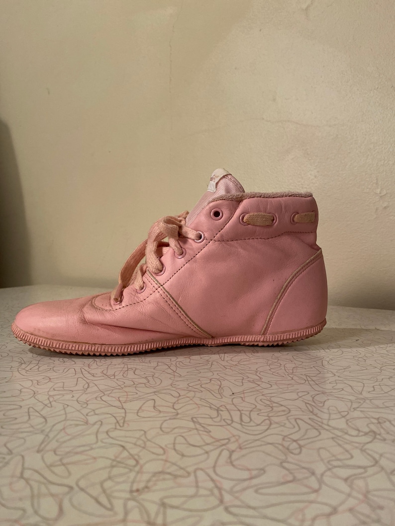 80s 7.5 Candies pink high top aerobic athletic shoes sporty Etsy