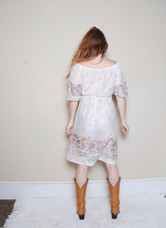 70s medium peasant dress white floral summer sund… - image 7