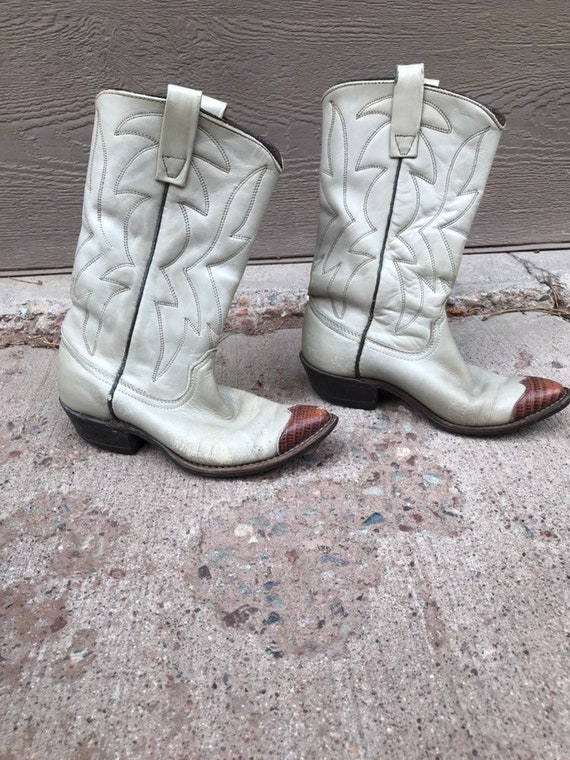 80s 5.5 womens cowboy boots white brown pointed to