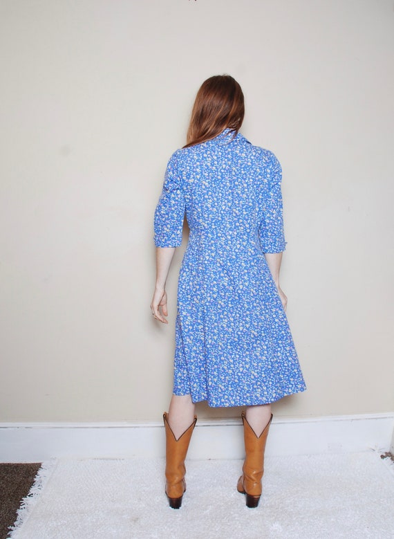 80s does 50s medium floral shirtdress blue rainbo… - image 2