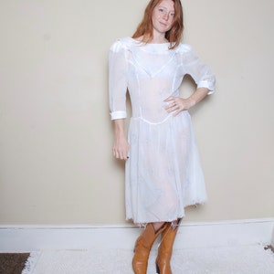 80s medium sheer garden flower dress womens vintage clothing knee length 3/4 sleeves see though wedding church summer elegant boho hippie