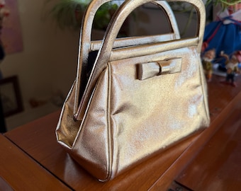 60s gold mini handbag evening gala bow butterfly kiss top handle cute kid little girl micro purse bag boho wedding prom golden globes boho
