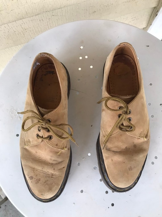 80s 7 Dr Martens made in England suede camel low l