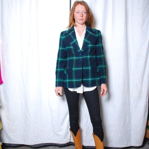 70s small Bobbie Brooks green blue tartan blazer jacket sport coat womens fall winter holiday wool ILGWA USA holiday preppy fitted suit hip