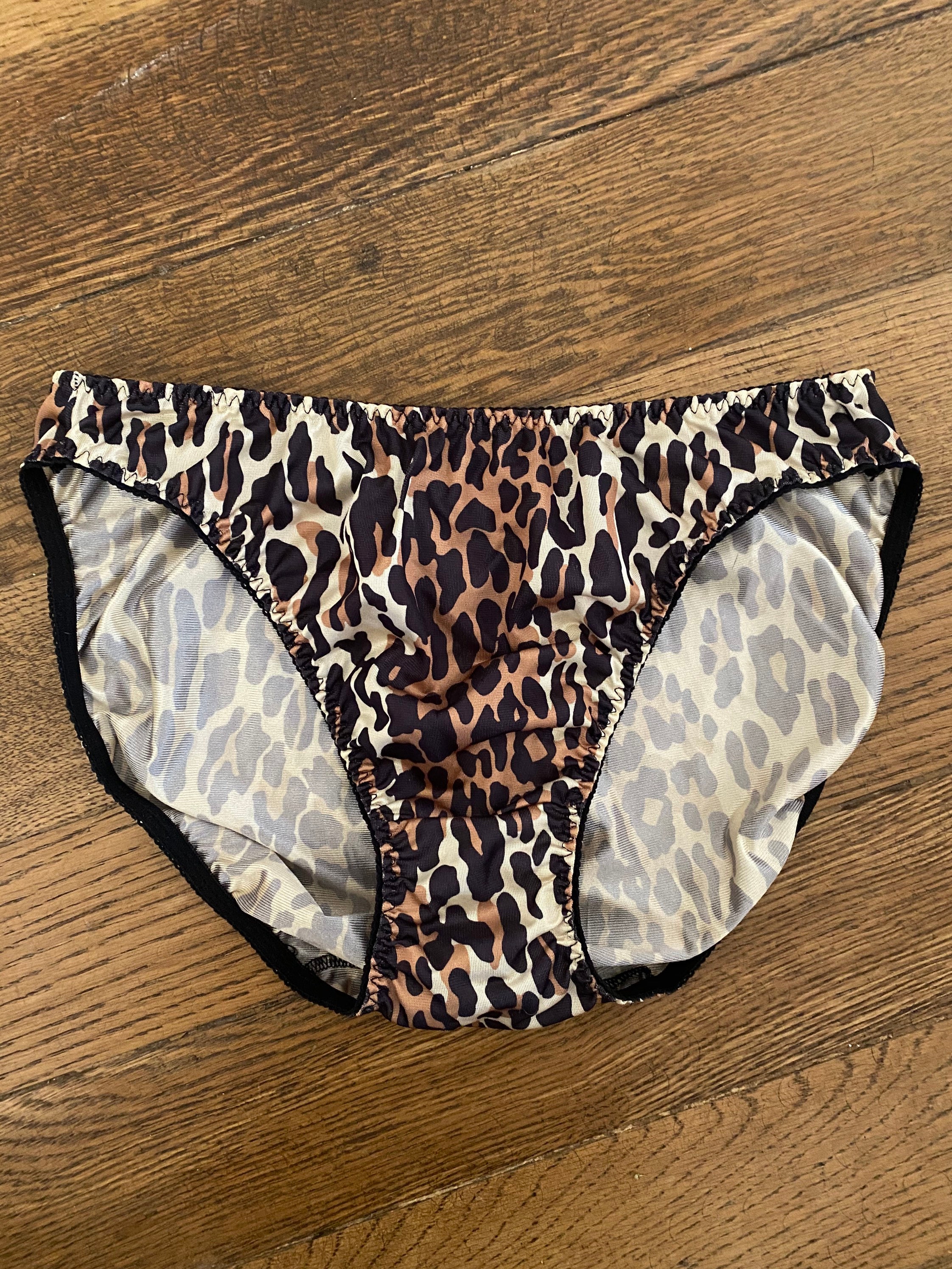 Vintage Small Chetah Leopard Panties Bikini High Waisted 60s Brown