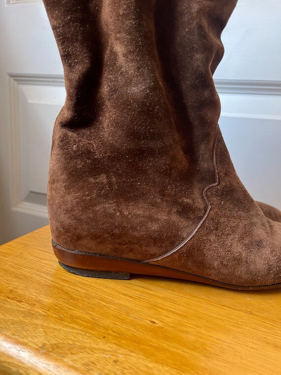 70s womens 8 brown suede Burno Magli boots middle… - image 4