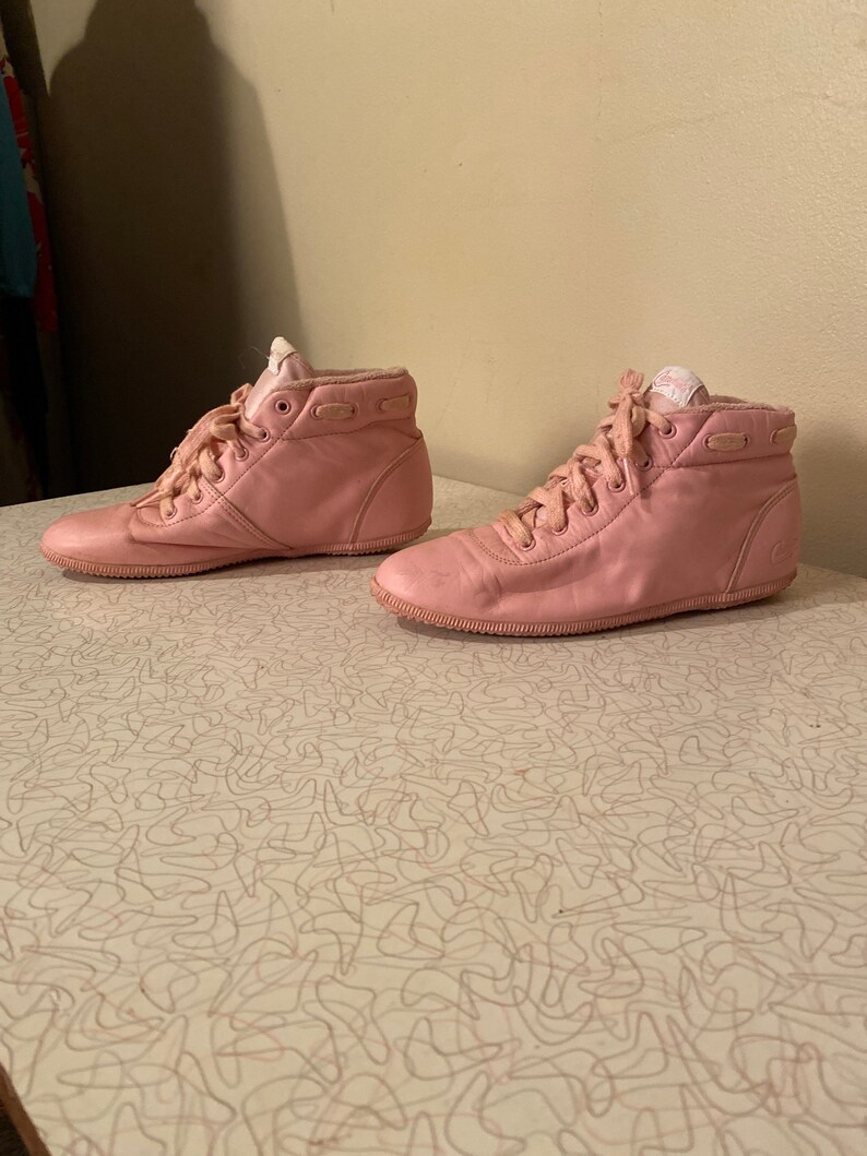 80s 7.5 Candies pink high top aerobic athletic shoes sporty Etsy