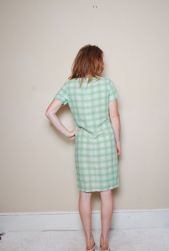 60s small green plaid short sleeve shift dress wo… - image 5