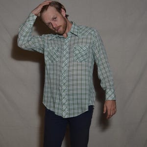 1970s large mens green plaid Champion Western pearly snap yellow white threadbare mans vintage clothing long sleeve button down collard top