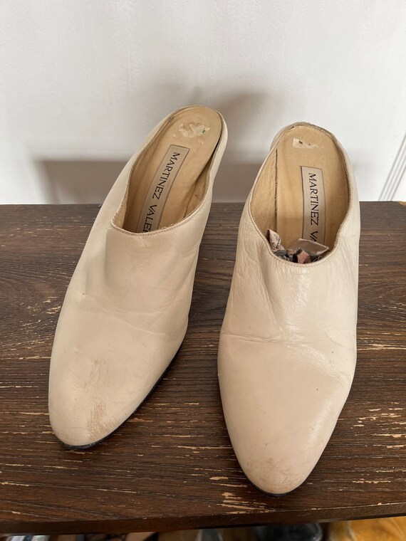 Vintage 8 womens Martinez Valero white high heel … - image 2