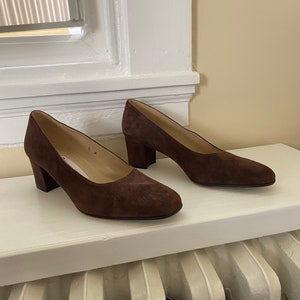 90s Etienne Aigner sz 8 Lisbon Spain brown square toe chunky heel pumps work shoe low designer leather shoes womens vintage work wedding