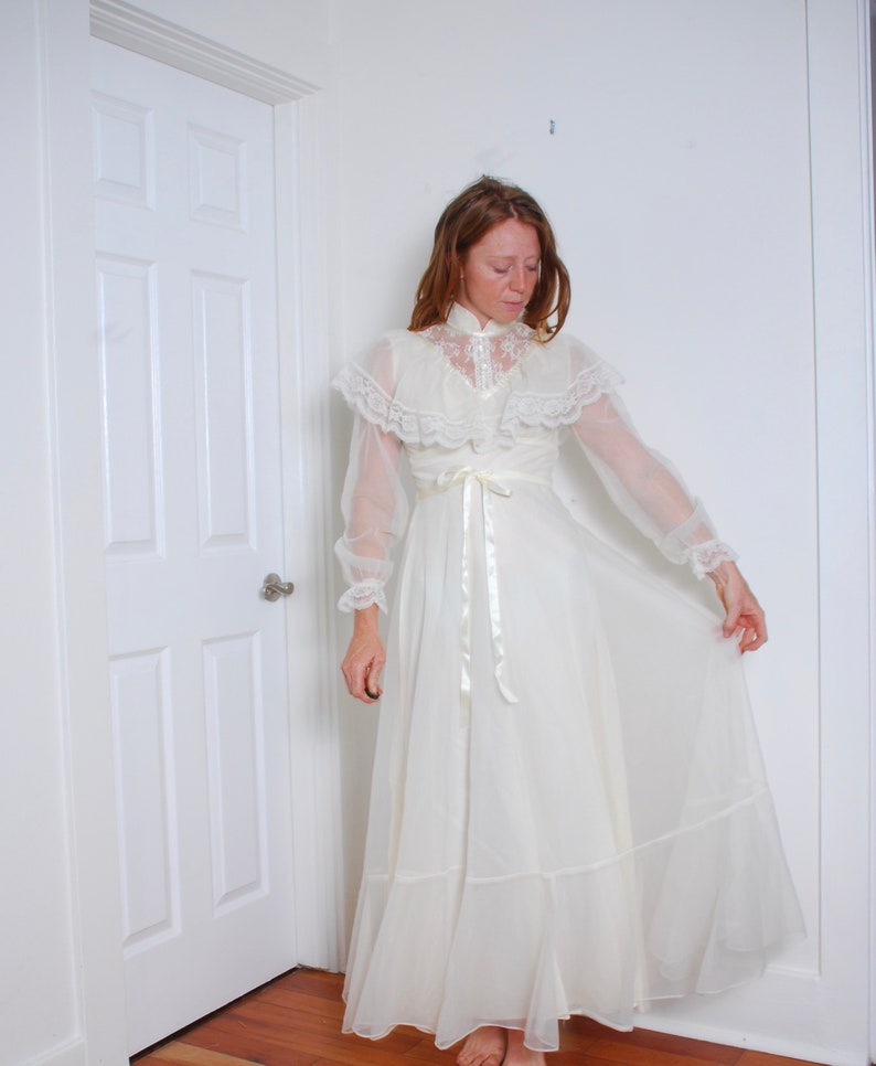80s medium long sleeve Gunne Sax style Prom and Promises whiteish lace frilly wedding event gown long dress floral full skirt high collar image 2