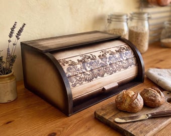 Scatola per il pane in legno con motivo ucraino