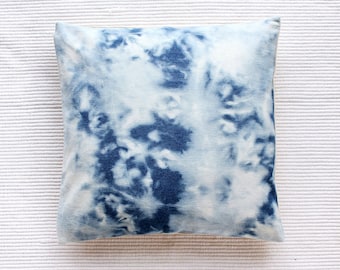 Reverse shibori cushion cover