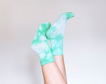 Mint Green tie-dyed socks