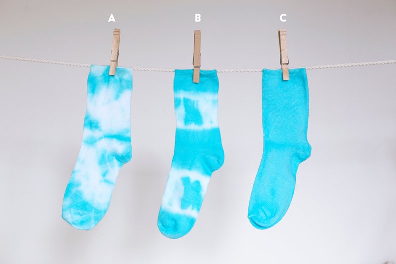 Bahama blue tie-dyed socks image 7