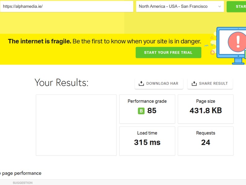 Op de afbeelding: Een dashboard voor websiteprestatieanalyse met een gele koptekst met de tekst The internet is fragile. Be the first to know when your site is in danger. De resultaten tonen een prestatiecijfer van B 85, 431,8 KB, 315 ms en 24 verzoeken.