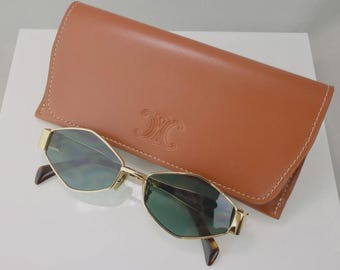 Gafas de sol Celine CL40254U 30N de 54 mm rectangulares doradas con lente verde
