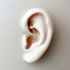 16g 18g 6 mm 8 mm パヴェクロスダングルフープチャーム、スターリングシルバー、ルークフープ用クロスチャーム、フープハギー、ヘリックスフープチャーム、