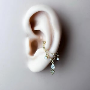 Chaîne pendante en argent sterling ou en or rempli de diamants CZ Lyra conch, piercing chaîne hélice, cerceau de conque, cerceau en or, cerceau en argent, chaîne de boucle d'oreille