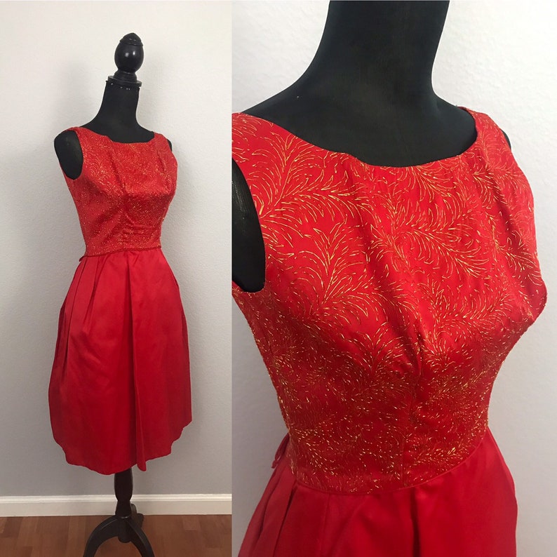 1950s red dress with gold lurex image 1