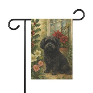 ブラックハバニーズガーデンフラッグ | 冬の温室水彩画犬装飾
