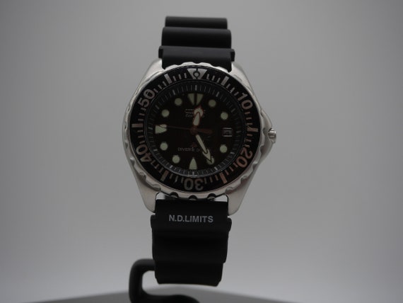 Citizen Eco-drive Divers 300M Dive Watch | Etsy