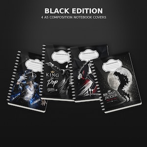 Peut inclure: Quatre cahiers à spirales A5 avec des couvertures noires illustrées de graphismes de Michael Jackson. Chaque couverture comporte une étiquette blanche avec le texte COMPOSITION BOOK et divers motifs incluant le texte KING OF POP.
