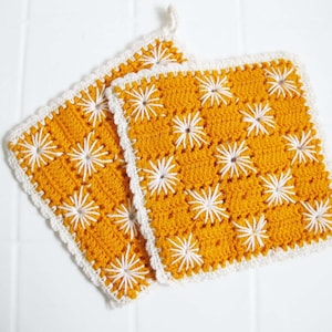 Vintage Crochet Pot Holders Set of 2 1960s Orange White Patchwork Knit Kitchen Cloth Trivet Retro Shabby Chic Kitchen image 1