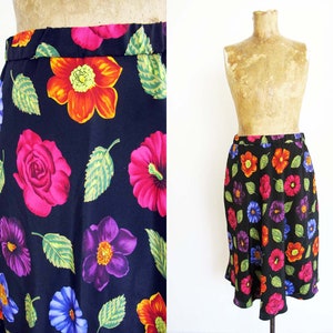 Vintage Y2K Floral Print Knee Length Skirt S M - 90s 2000s Silk Black Colorful Rose Hibiscus Skirt