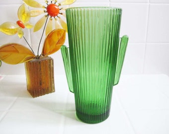 Vintage Green Cactus Desert Glass Flower Vase - Tall Ribbed Ridged Dark Green Tall Floral Container - Quirky Home Decor