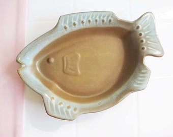 Mid Century Ceramic Fish Dish - 1960s Frankoma Style Fish Shaped Catchall Jewelry Keys Coin Holder Tray - Quirky Friend Gift