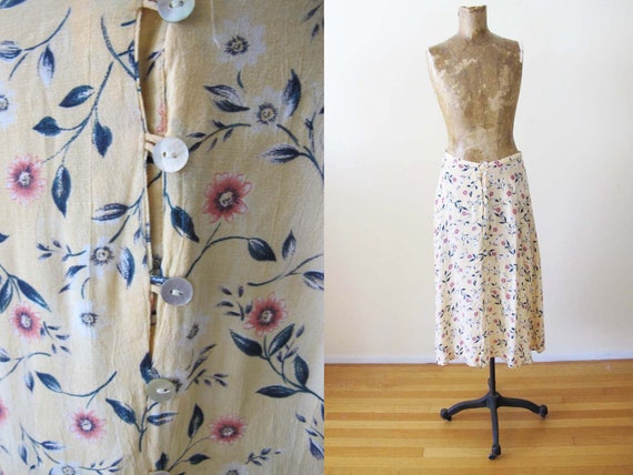 Vintage 90s Grunge Floral Button Front Knee Skirt… - image 1