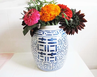 青と白の磁器壺：景徳鎮豆彩様式（高さ7インチ） - Etsy 日本