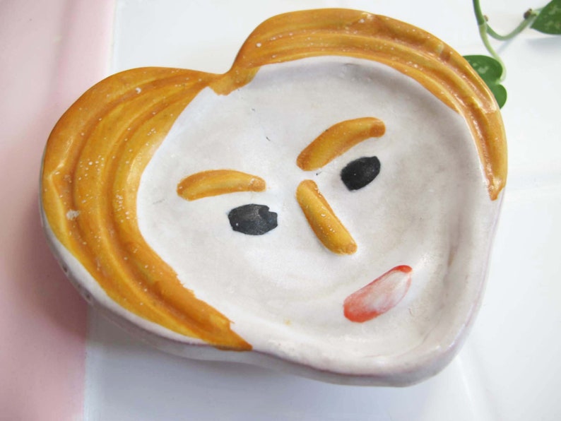 Vintage Face Spoon Rest made in Italy 60s Mid Century Ceramic Human Face Ring Dish Catchall Quirky Gift For Friend image 2