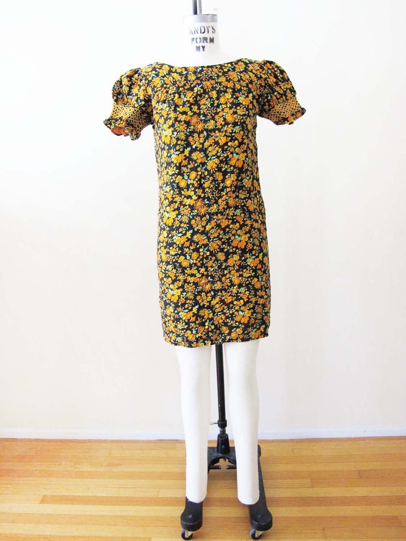 Vintage 60s Floral Babydoll Mini Dress XS 1960s Black Orange Yellow Puff Sleeve Shift Sundress Twiggy Mod Style image 3