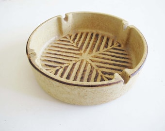 Vintage 70s Pottery Craft Large Round Ceramic Ash Tray - Desert Brutalist Brown Tan Speckled Dish Catchall