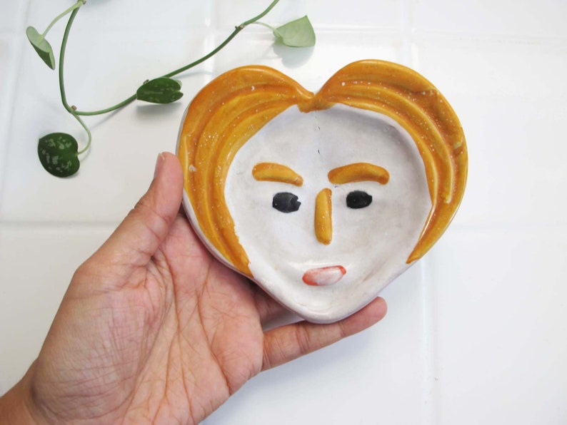 Vintage Face Spoon Rest made in Italy 60s Mid Century Ceramic Human Face Ring Dish Catchall Quirky Gift For Friend image 4