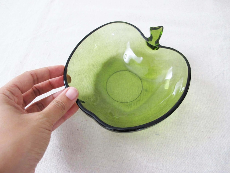 Vintage 70s Green Apple Glass Dish 1970s Fruit Shaped Catchall Bowl Coins Key Jewelry Dish Quirky Gift Friend image 2