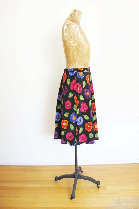 Vintage 90s 2000s Flower Print Black Silk Skirt S… - image 2