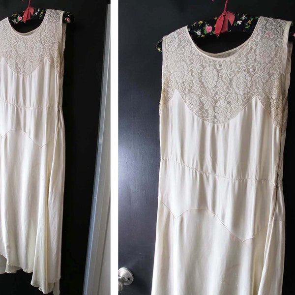 vintage 1930s White Satin Rayon Robe Small - Art Déco 30s Sleeveless Lace Illusion Midi Dress - Flapper Wedding - Condition Issues Lire