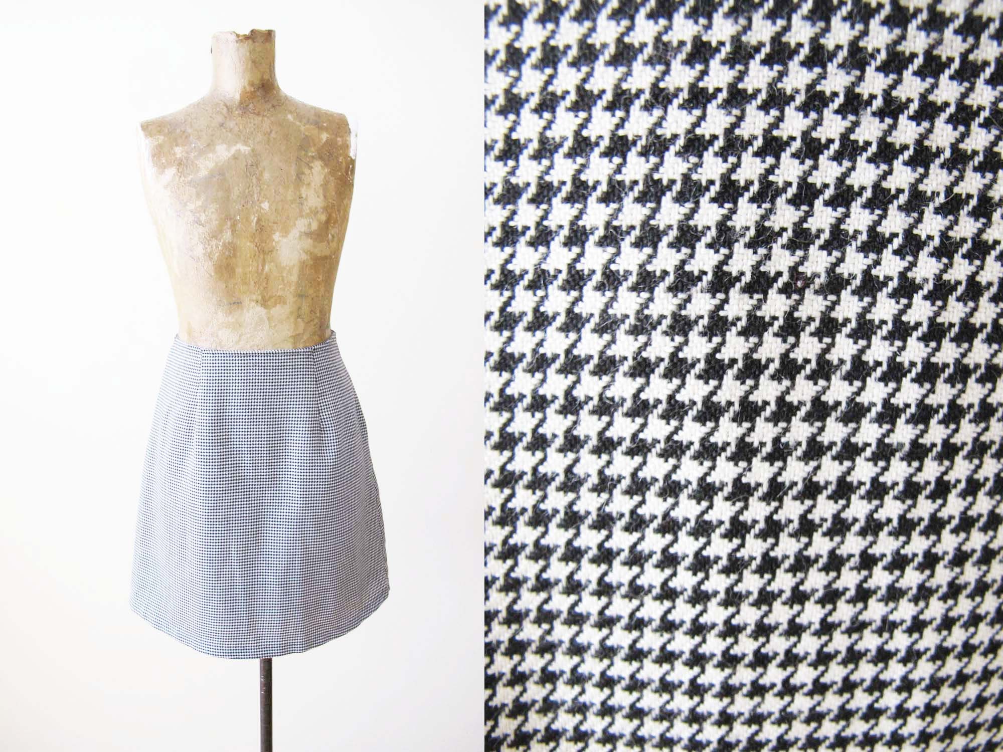 00s houndstooth &check stole′y2k Vintage 2000s Y2k Houndstooth Plaid Mini Skirt 25 S - High