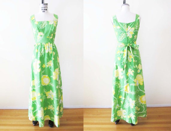 Retro-Inspired Square Neckline Summer Floral Maxi Dress Retro-Inspired Square Neckline Summer Floral Maxi Dress