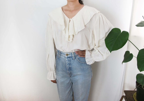 Vintage Silk Ruffle Blouse Large - White Ruffle Ne