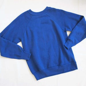 Vintage Dark Blue Raglan Sweatshirt Small  - 80s Navy Crewneck Pullover Athletic Jumper - Minimalist