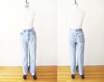 90s Tommy Hilfiger Womens Light Wash Denim Jeans 27 - 1990s Grunge High Waist Worn In Faded Blue Jeans Slim Skinny Leg