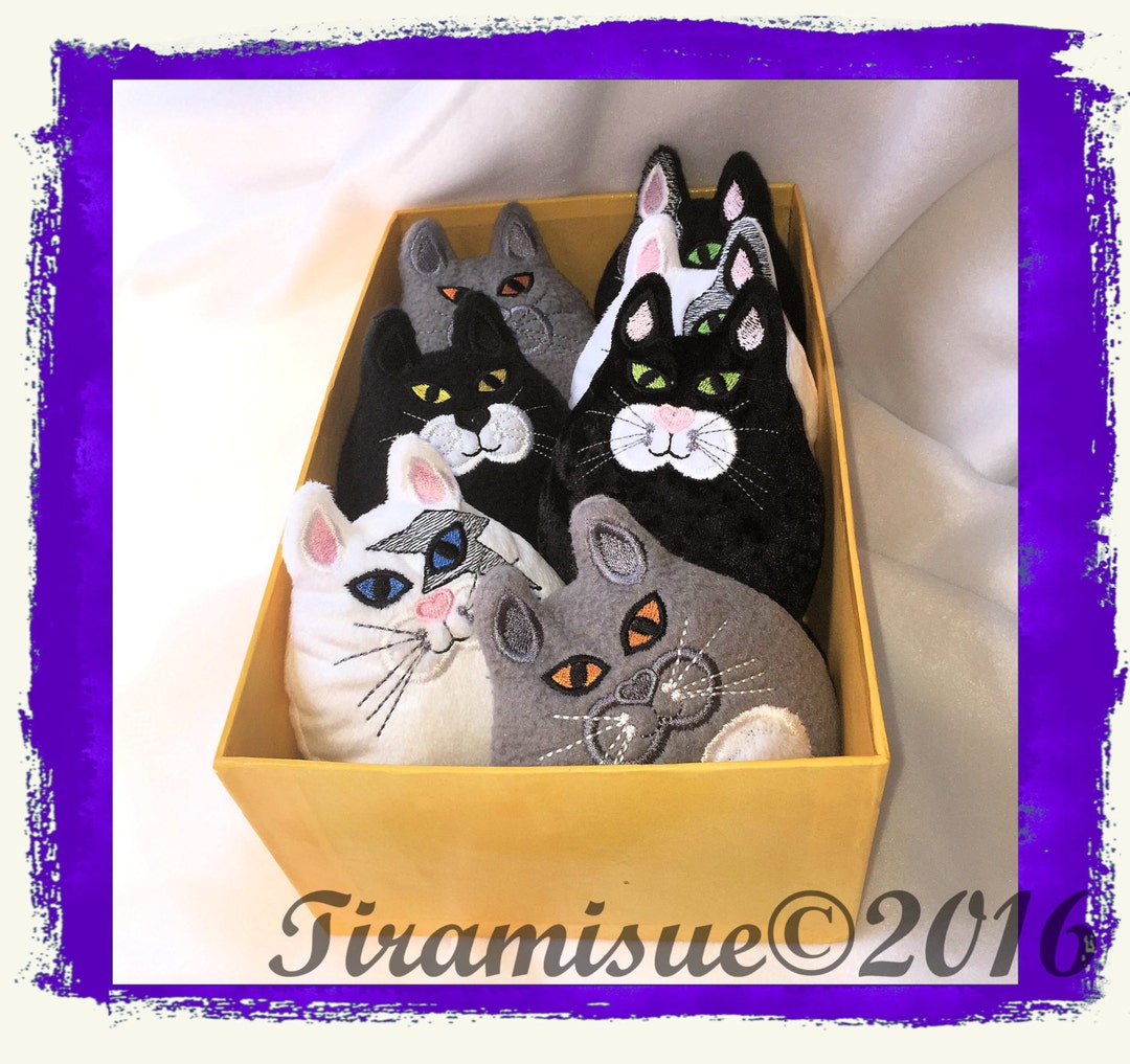 Crazy Cat Lady Starter Kit Machine Embroidery Design for the 5x7in