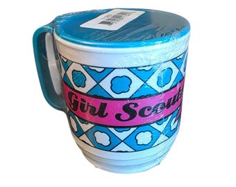 Tazza da viaggio in plastica vintage anni '80 delle Girl Scouts con coperchio, nuova sigillata, rara, stile retrò