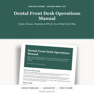 Può includere: Un manuale operativo per la reception dentale con testo bianco su sfondo verde scuro. Il documento include sezioni per script telefonici, politiche di pianificazione, verifica assicurativa, conversazioni finanziarie e liste di controllo.